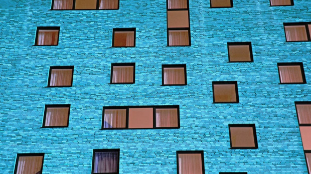 Права на жилые и нежилые помещения в здании